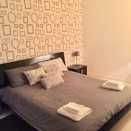 Atenaus Apartament